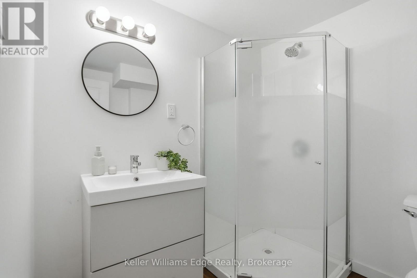 131 West 34th Street Property Photo 25