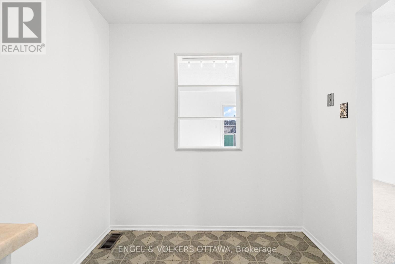 1379 Ambridge Way Property Photo 16