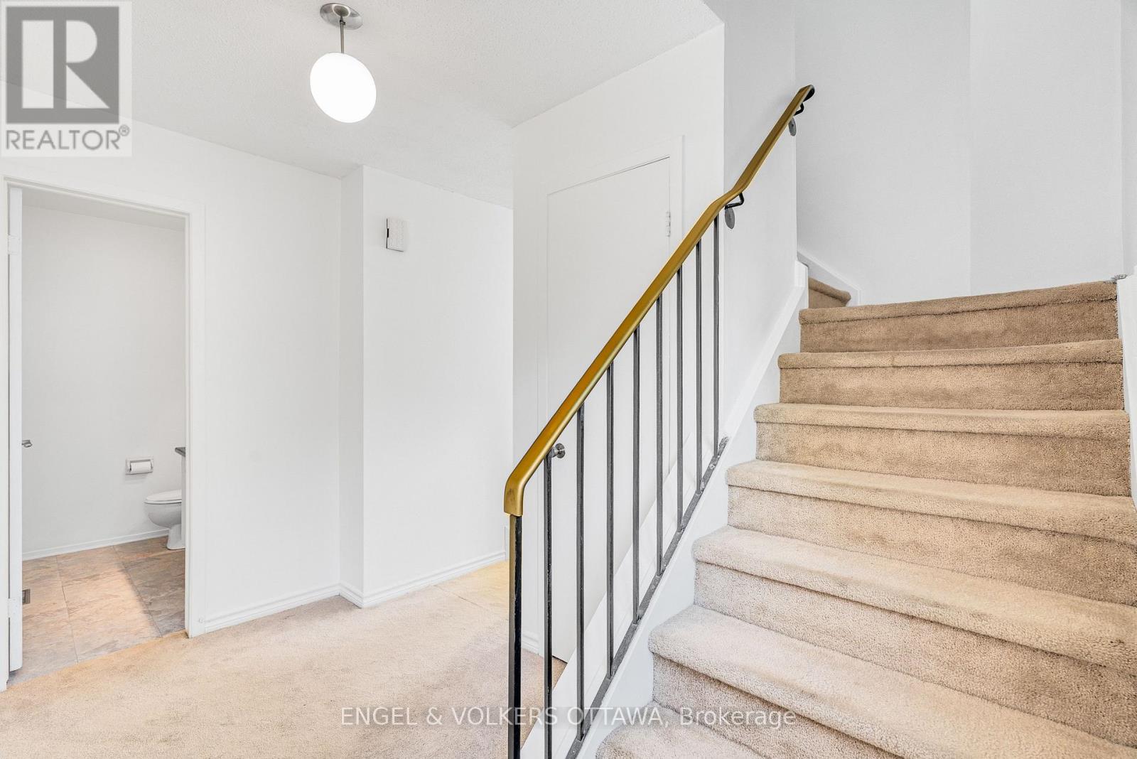 1379 Ambridge Way Property Photo 22