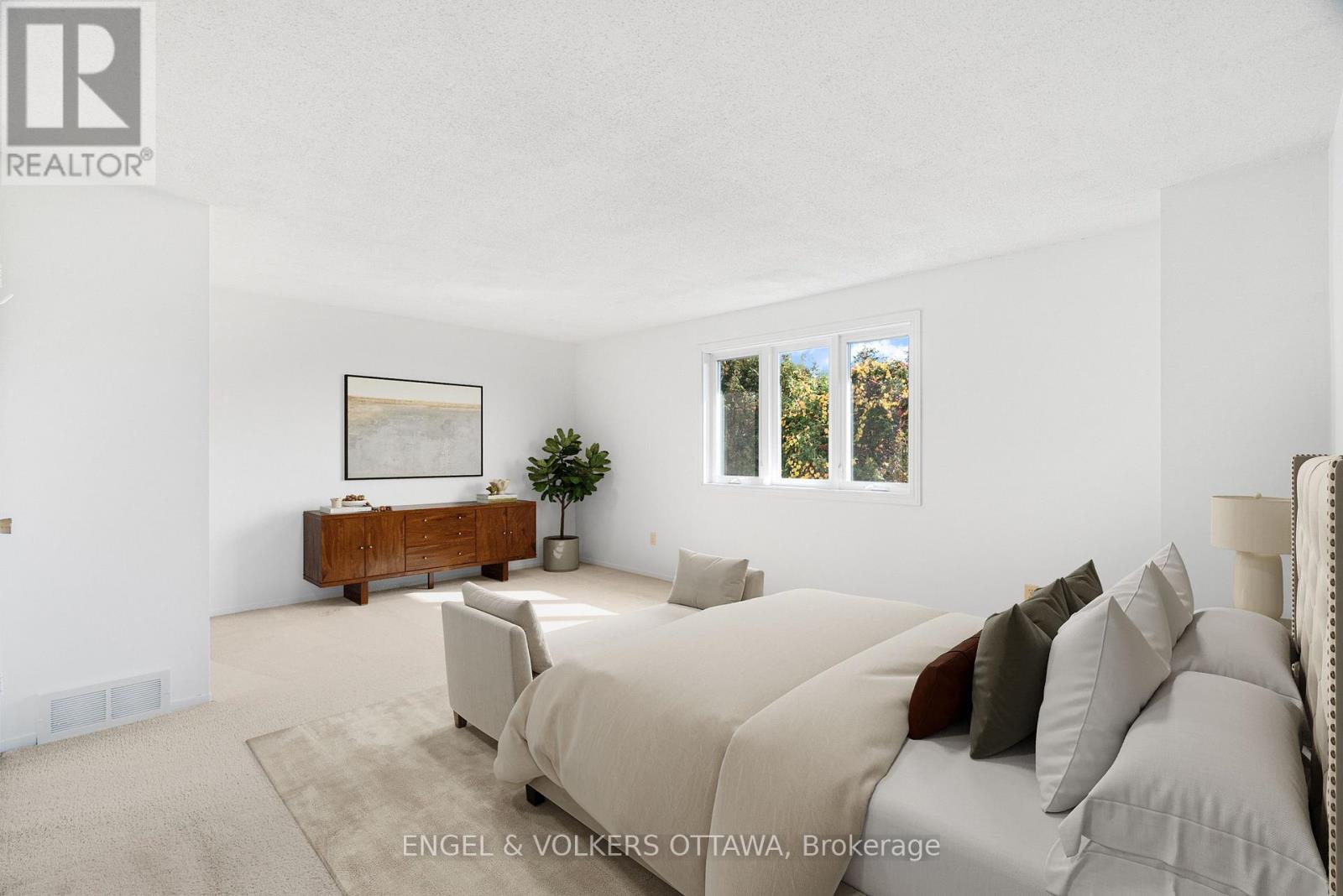 1379 Ambridge Way Property Photo 24
