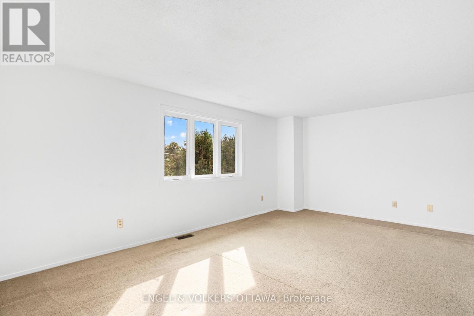 1379 Ambridge Way Property Photo 26