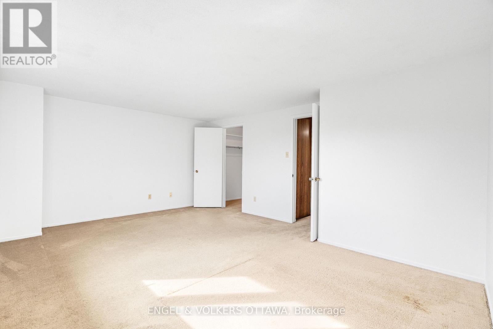 1379 Ambridge Way Property Photo 27