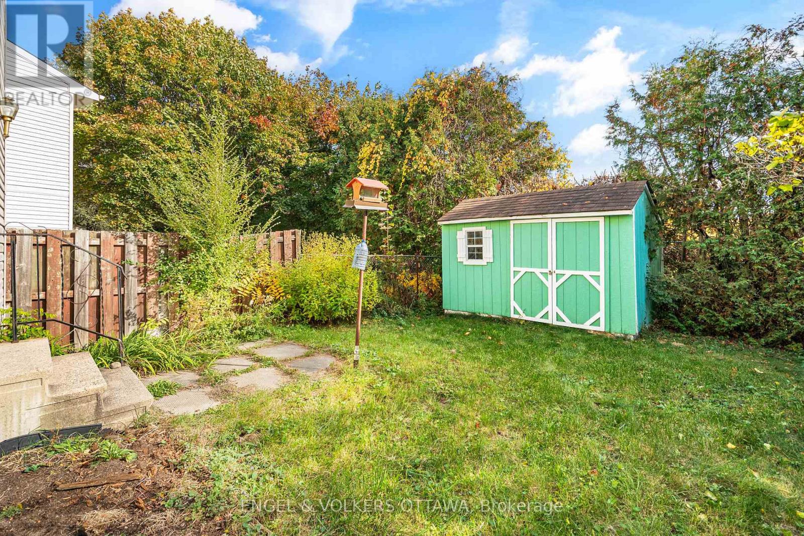 1379 Ambridge Way Property Photo 36