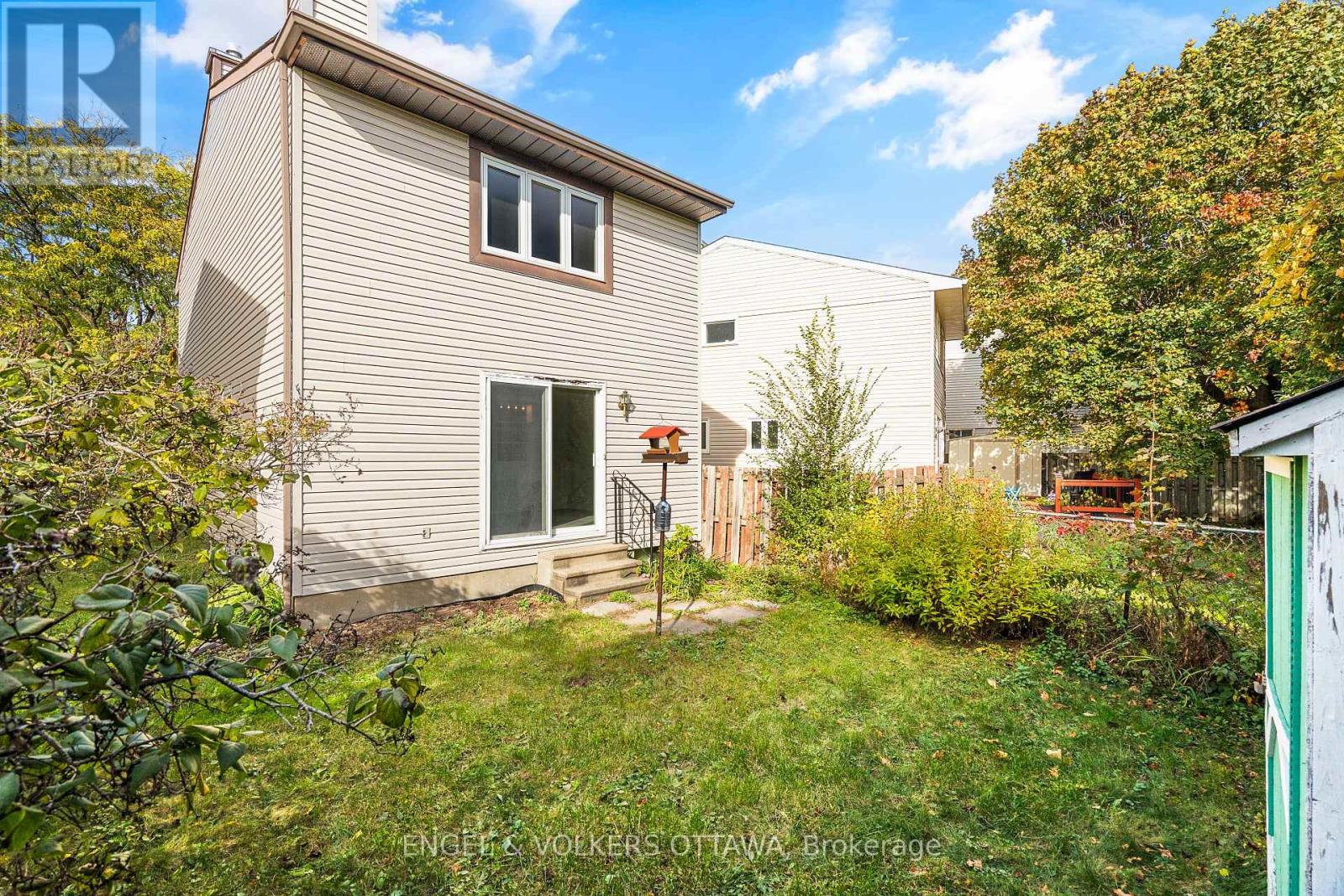 1379 Ambridge Way Property Photo 37