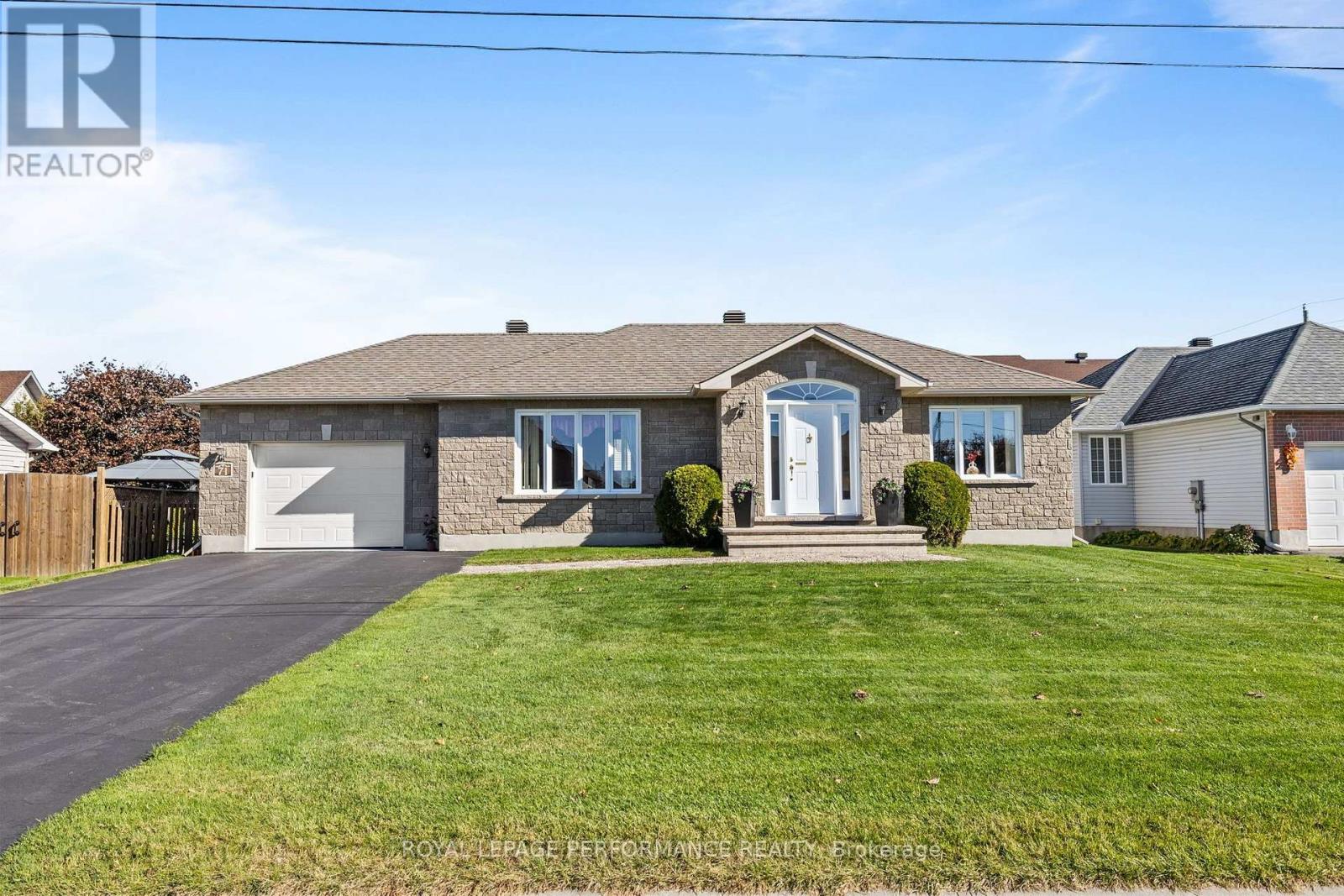 71 Faucher Boulevard Property Photo