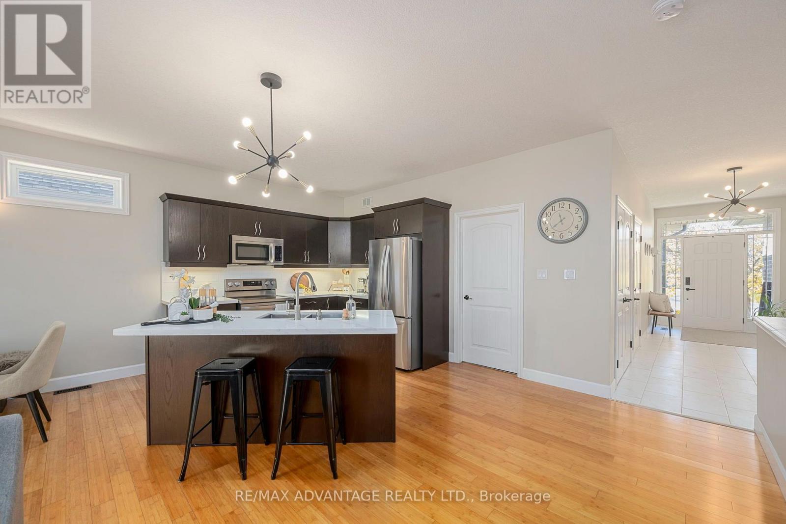 290 Walnut Street Property Photo 10