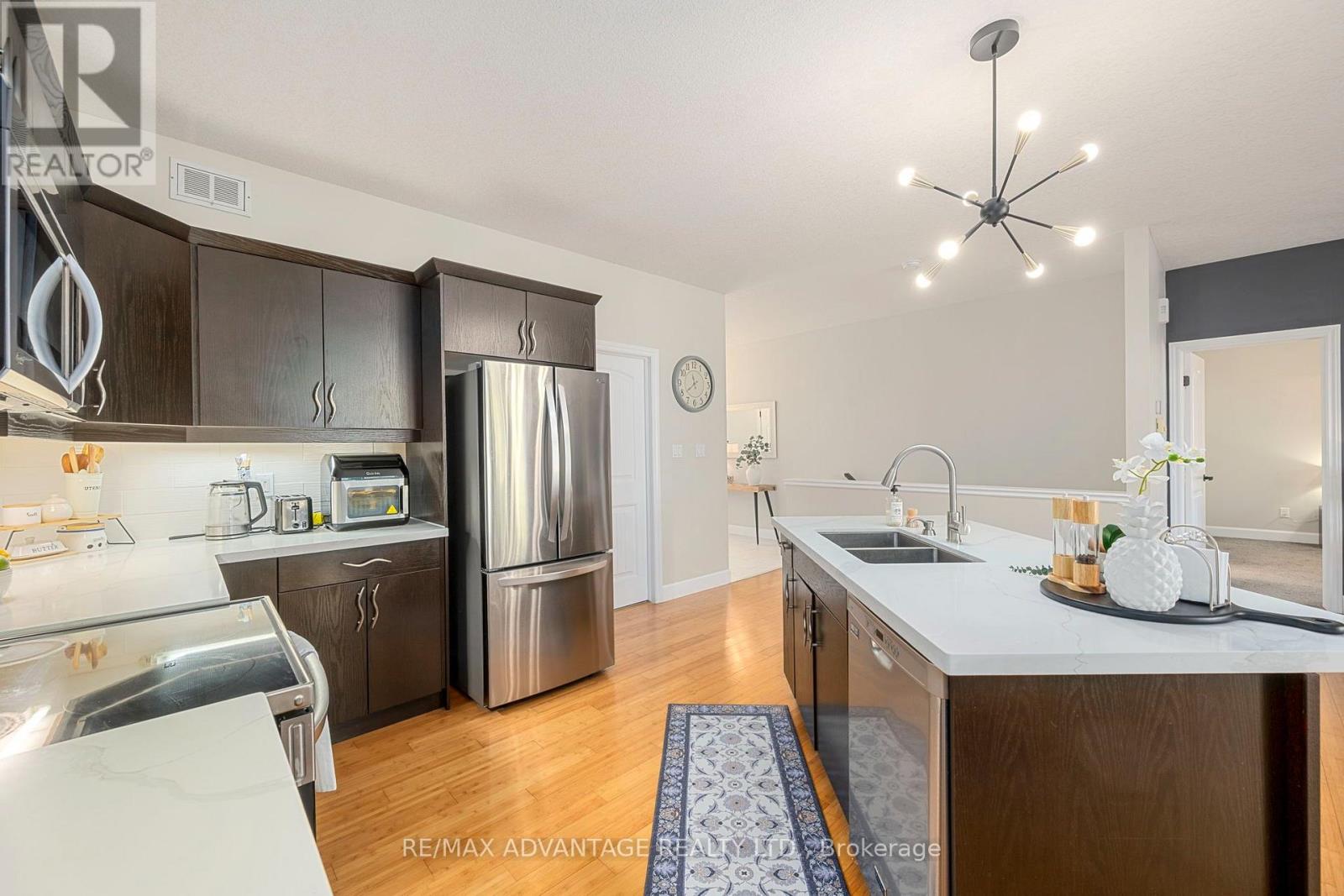 290 Walnut Street Property Photo 12