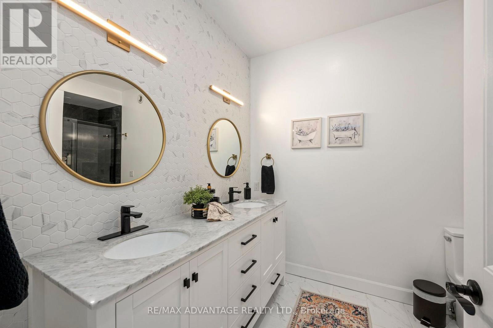 290 Walnut Street Property Photo 16