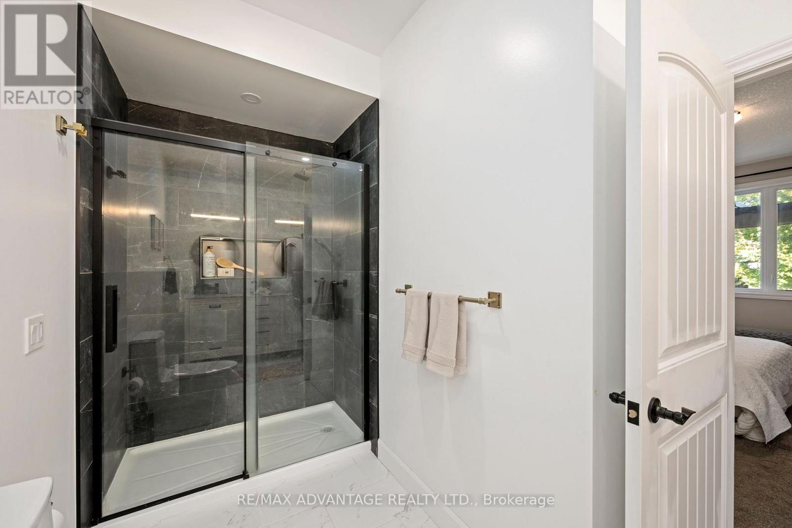 290 Walnut Street Property Photo 17