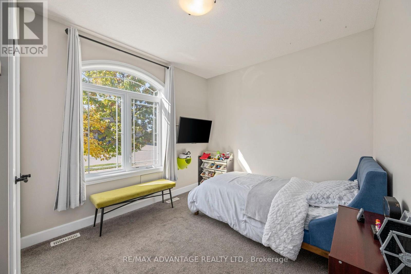 290 Walnut Street Property Photo 18