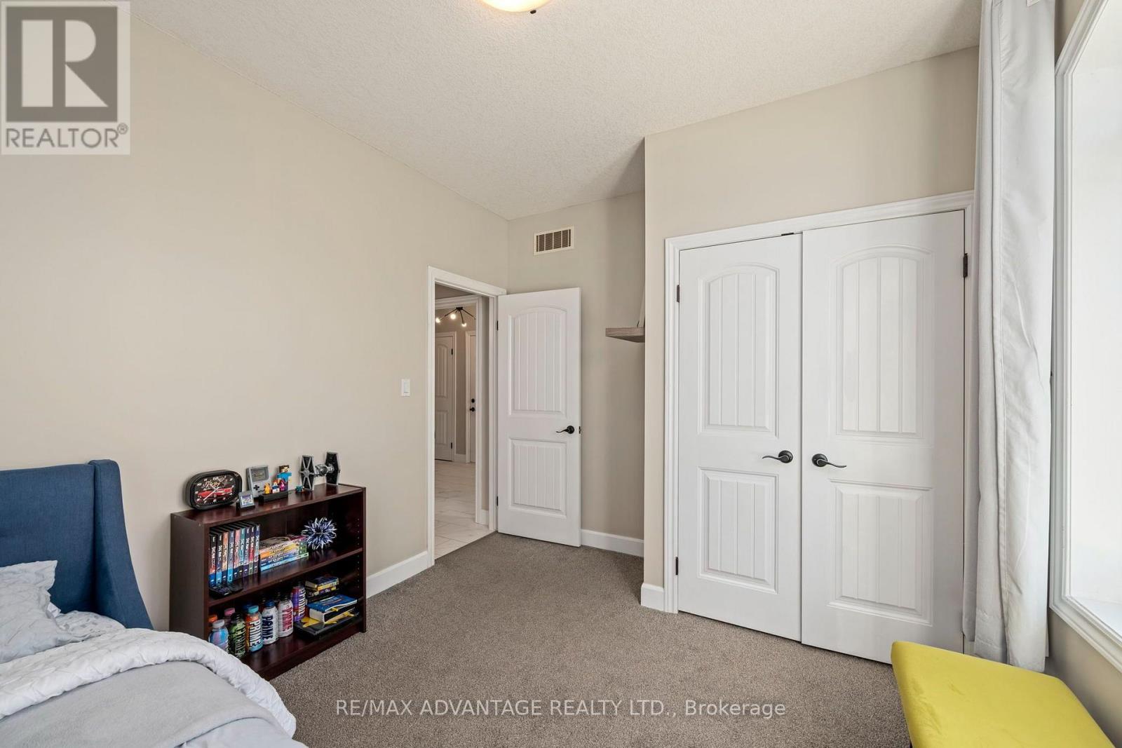 290 Walnut Street Property Photo 19