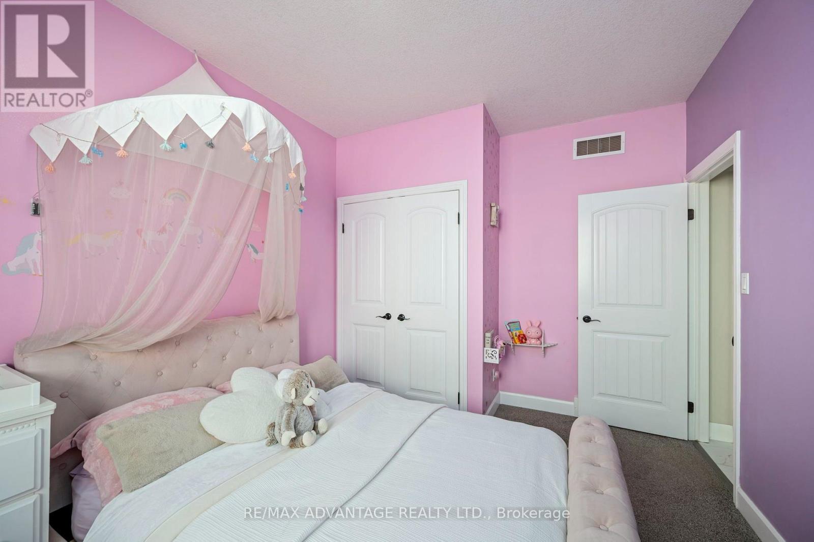 290 Walnut Street Property Photo 21