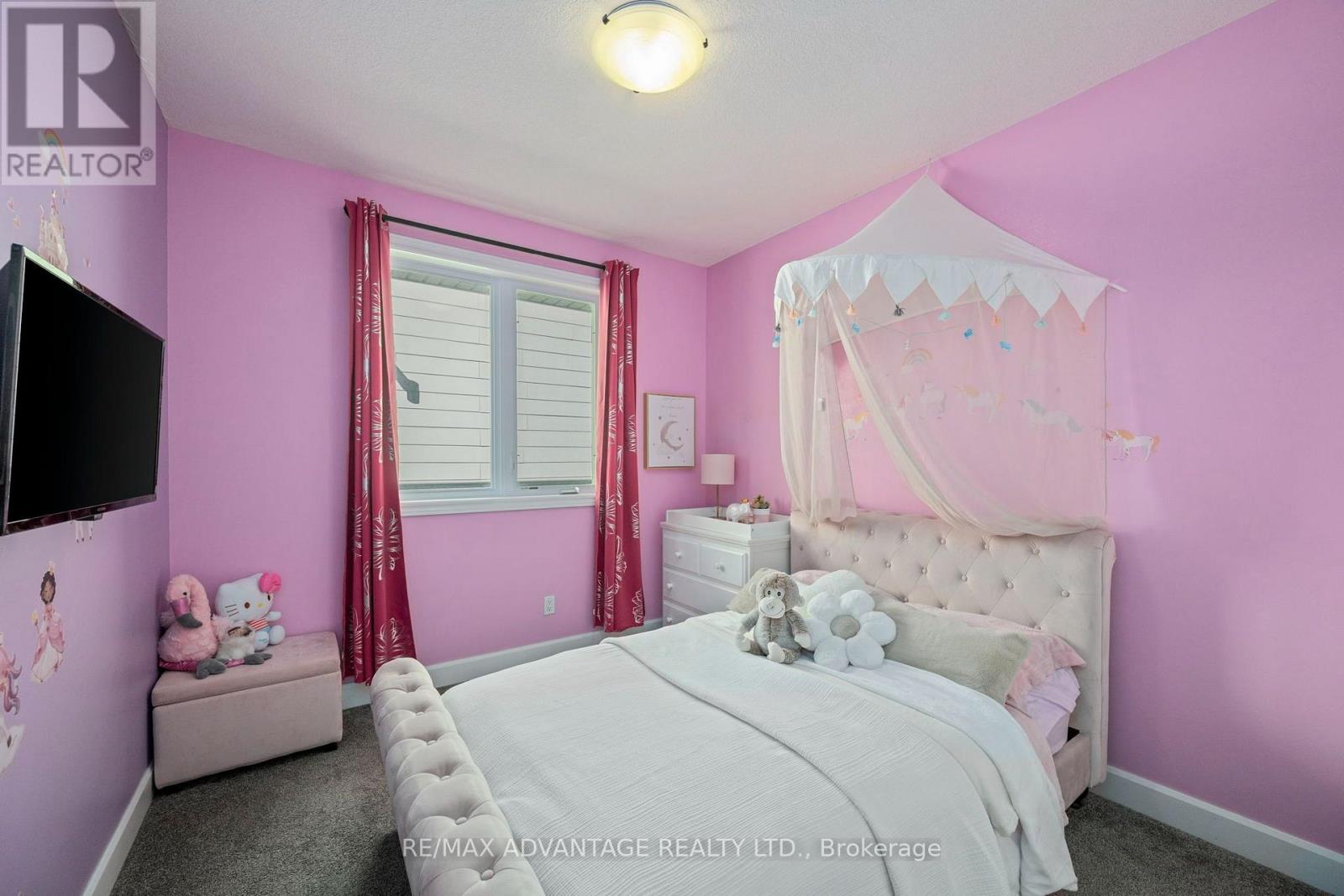 290 Walnut Street Property Photo 22