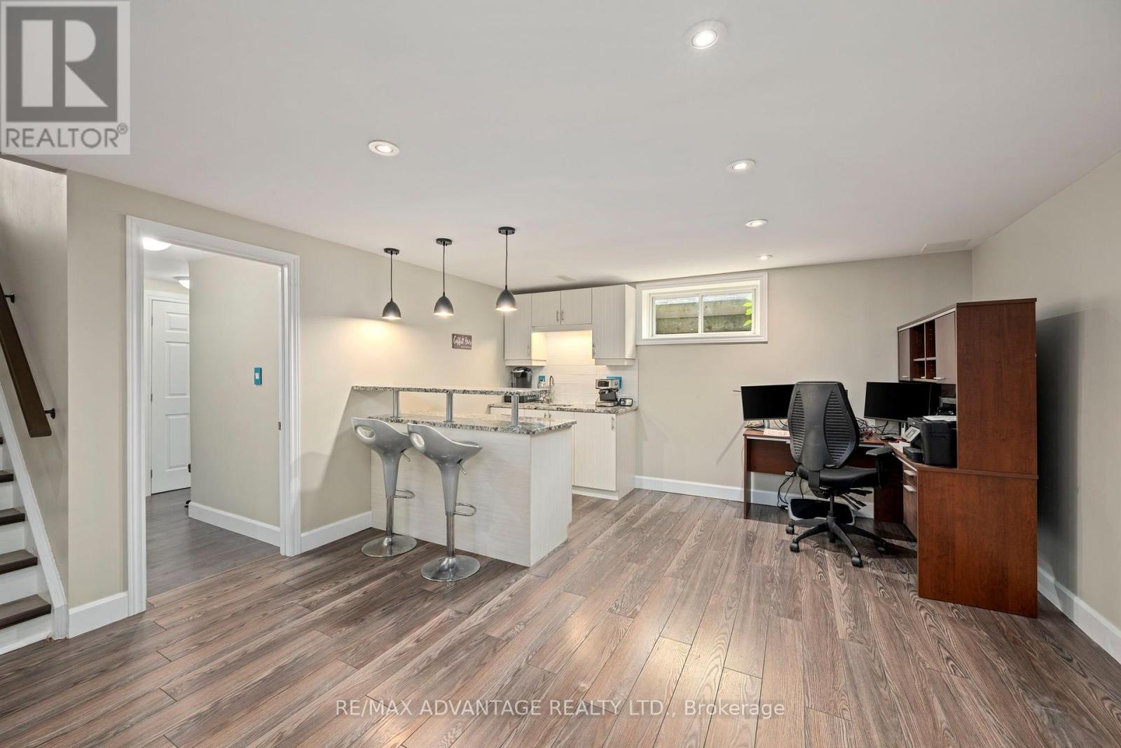 290 Walnut Street Property Photo 25