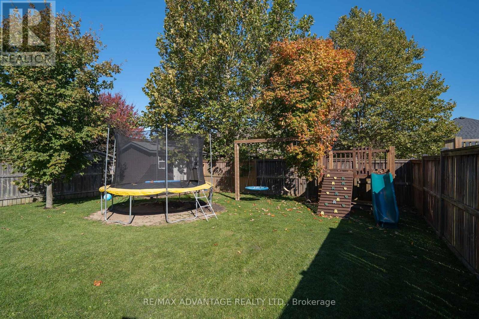 290 Walnut Street Property Photo 35