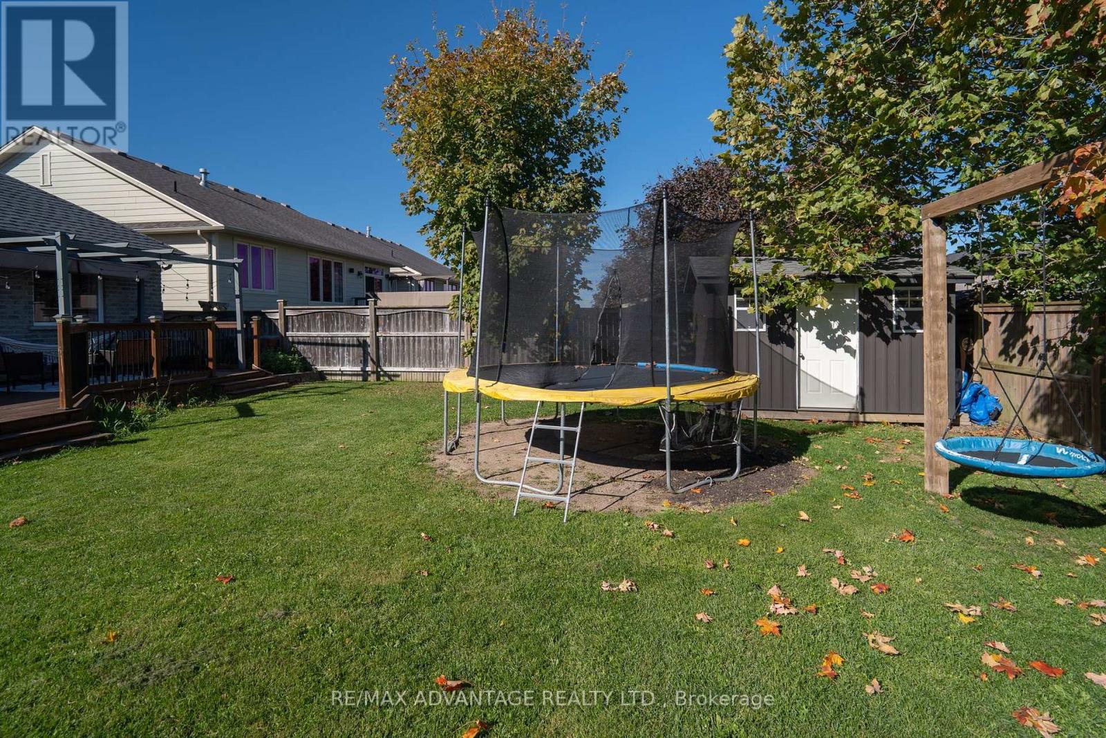 290 Walnut Street Property Photo 37