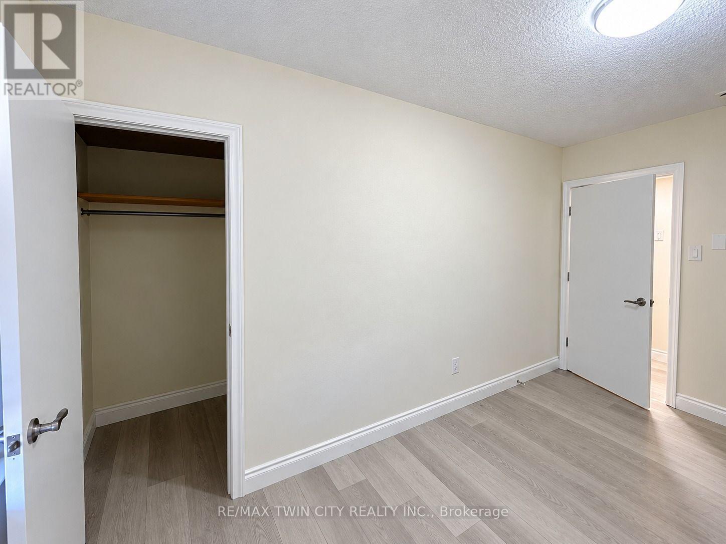 3 - 433 Connaught Street Property Photo 3