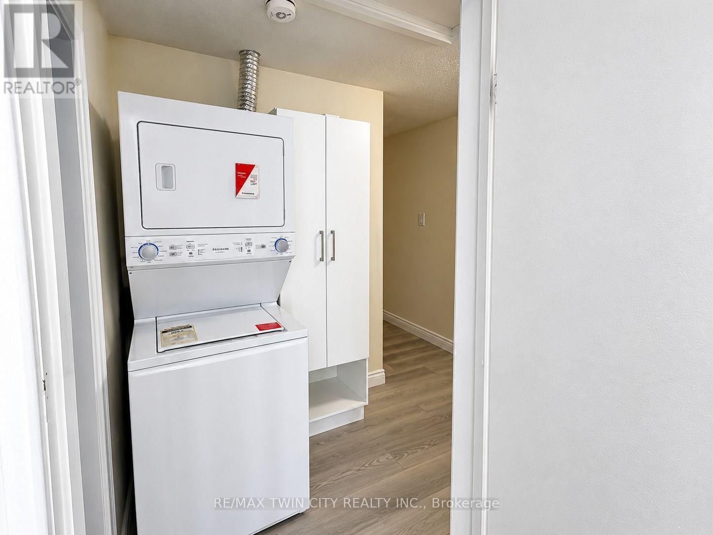 3 - 433 Connaught Street Property Photo 11