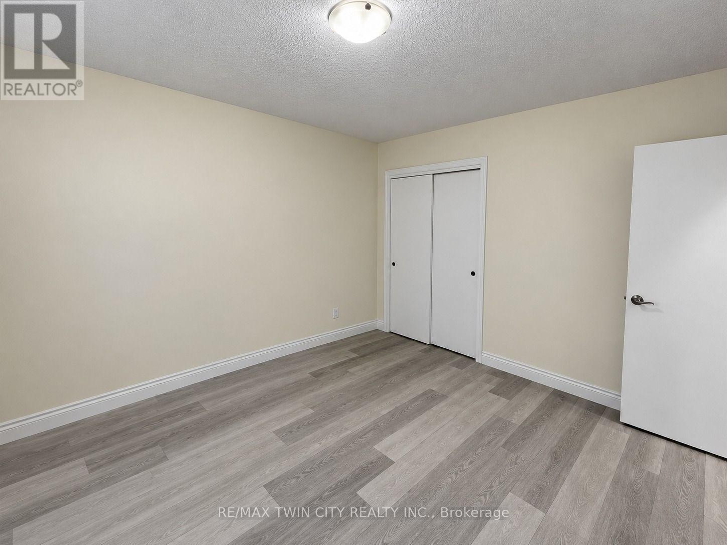 3 - 433 Connaught Street Property Photo 13