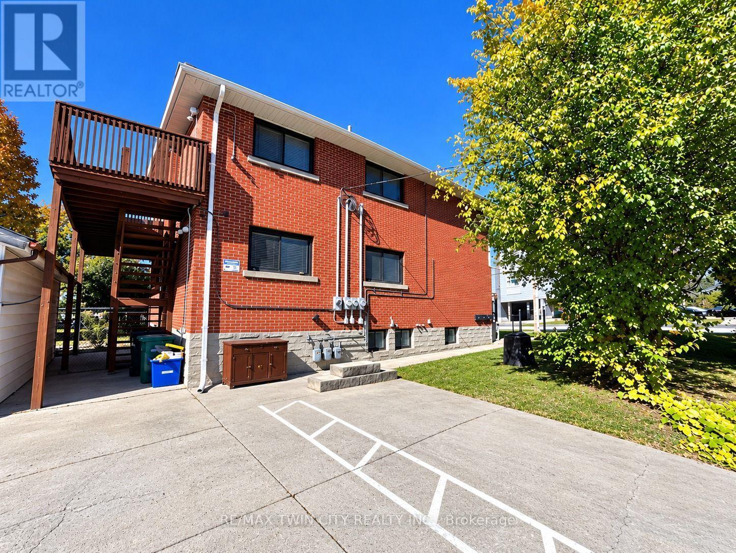 3 - 433 Connaught Street Property Photo 20