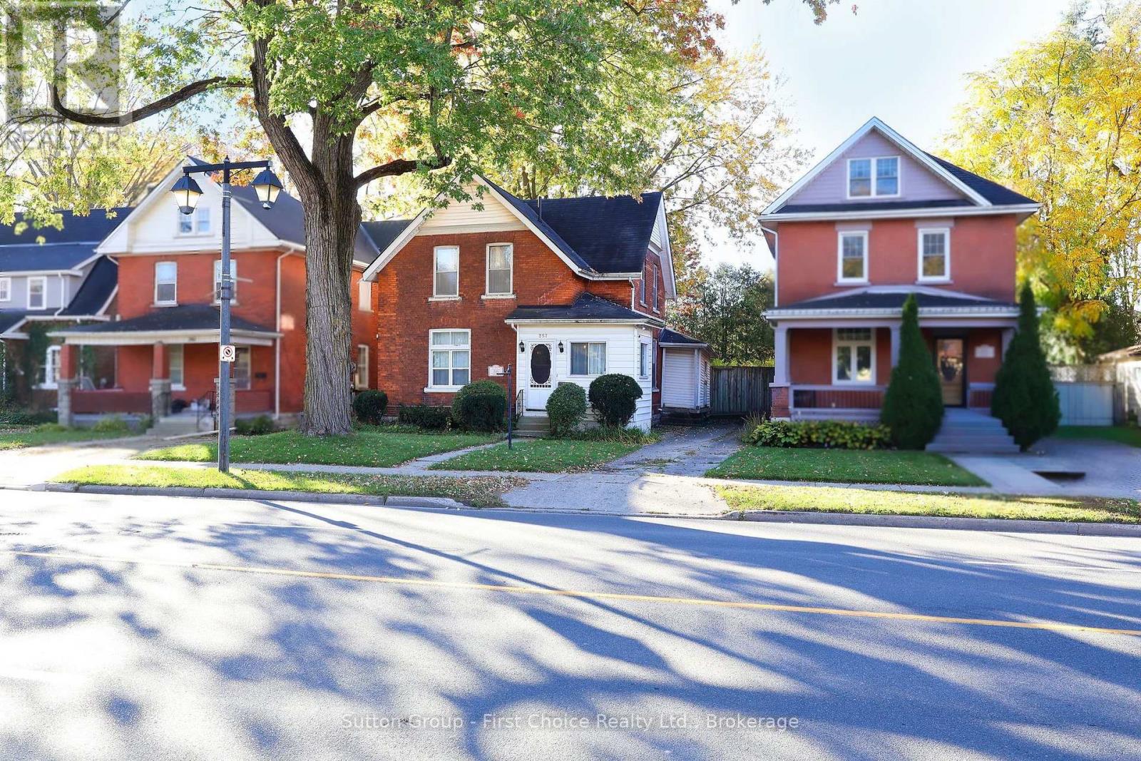 257 Ontario Street Property Photo 1