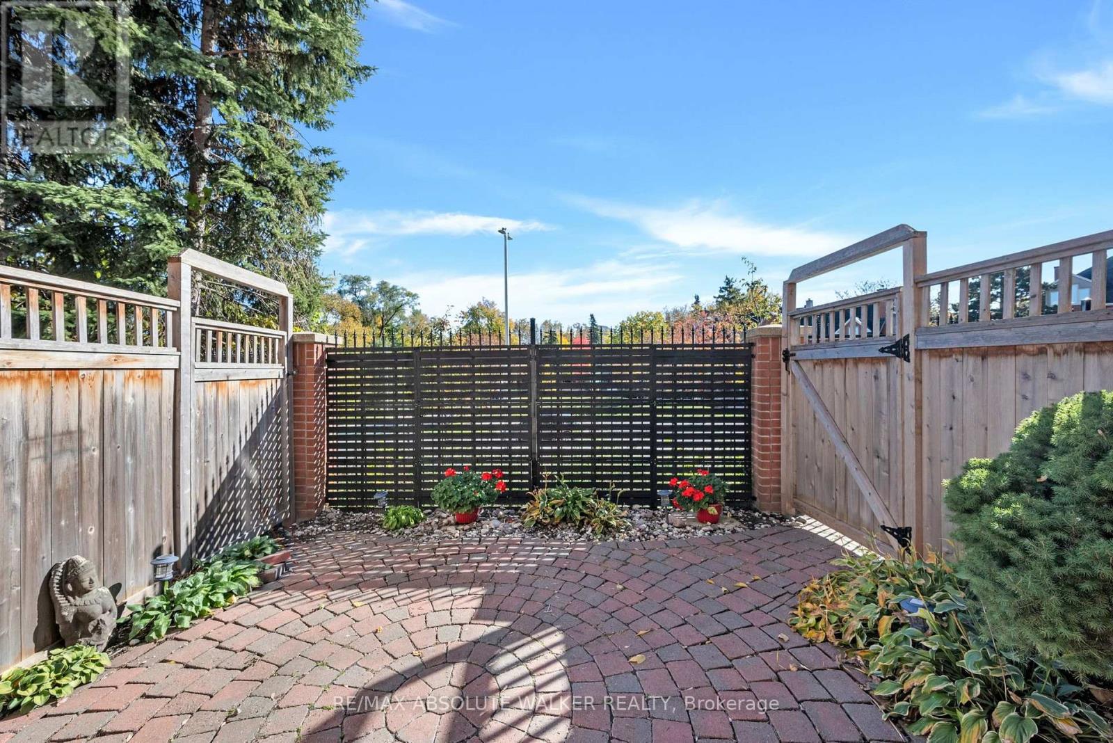 38 Kings Landing Private Property Photo 31