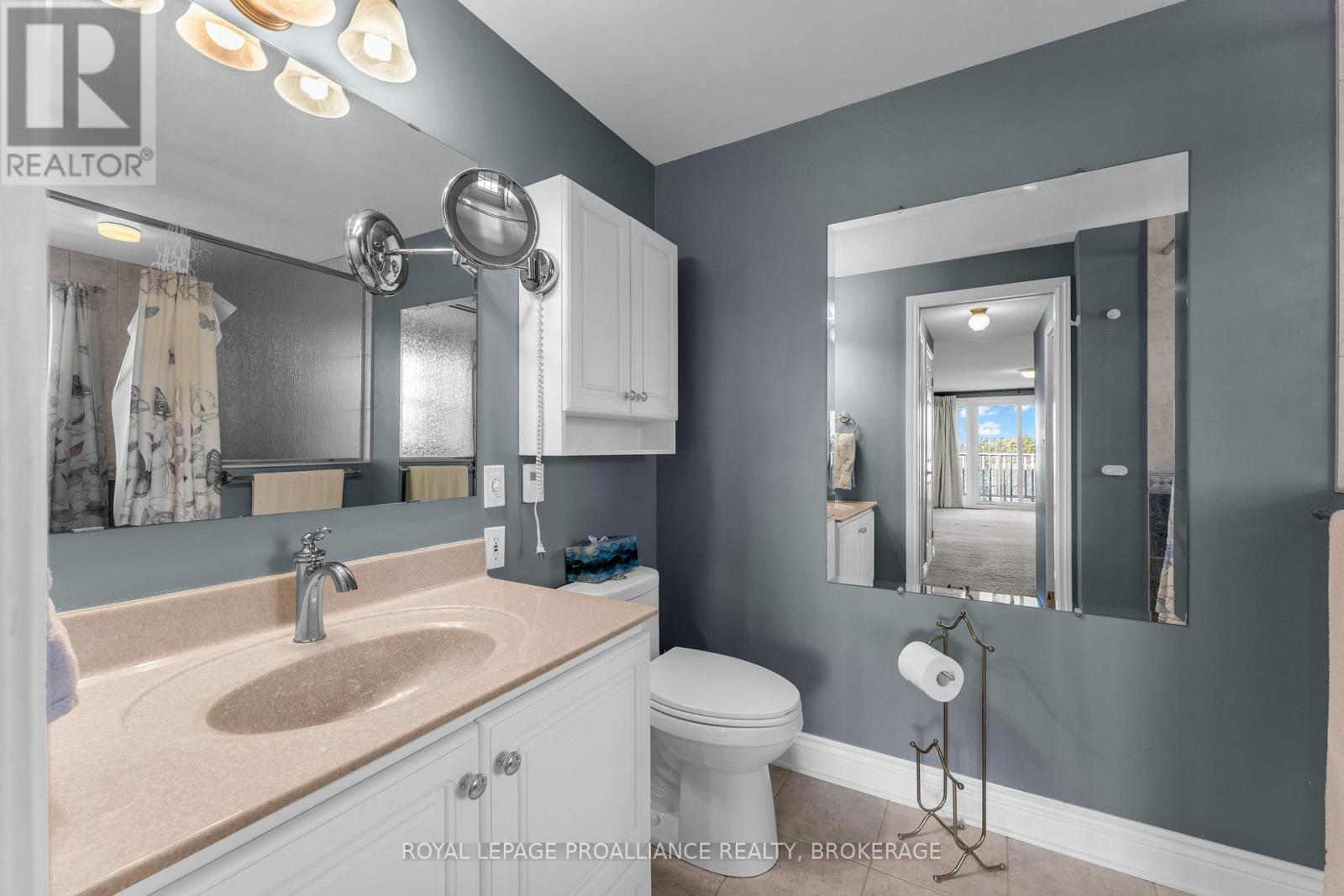 702 Parkside Crescent Property Photo 27