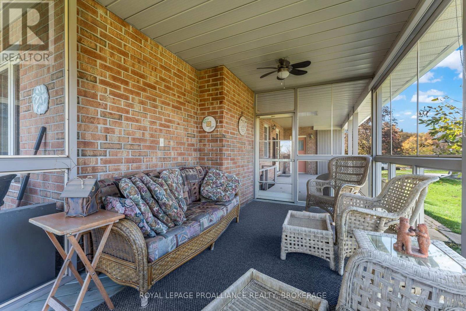 702 Parkside Crescent Property Photo 40