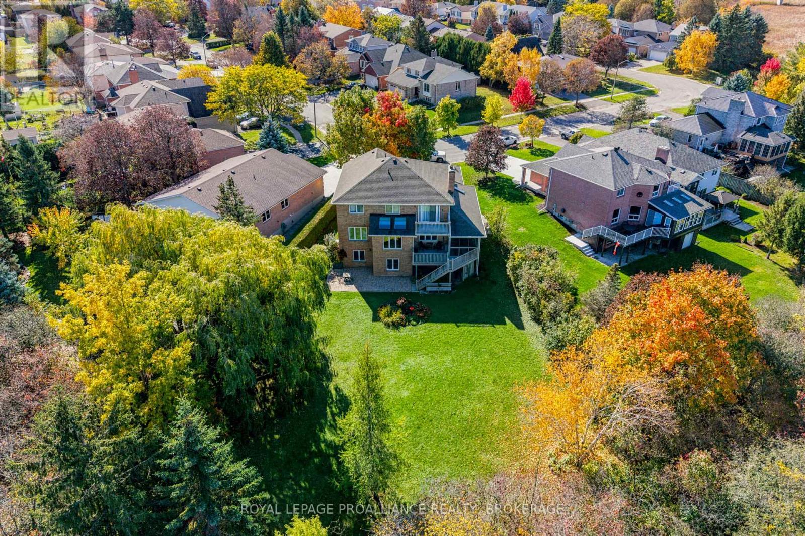 702 Parkside Crescent Property Photo 46