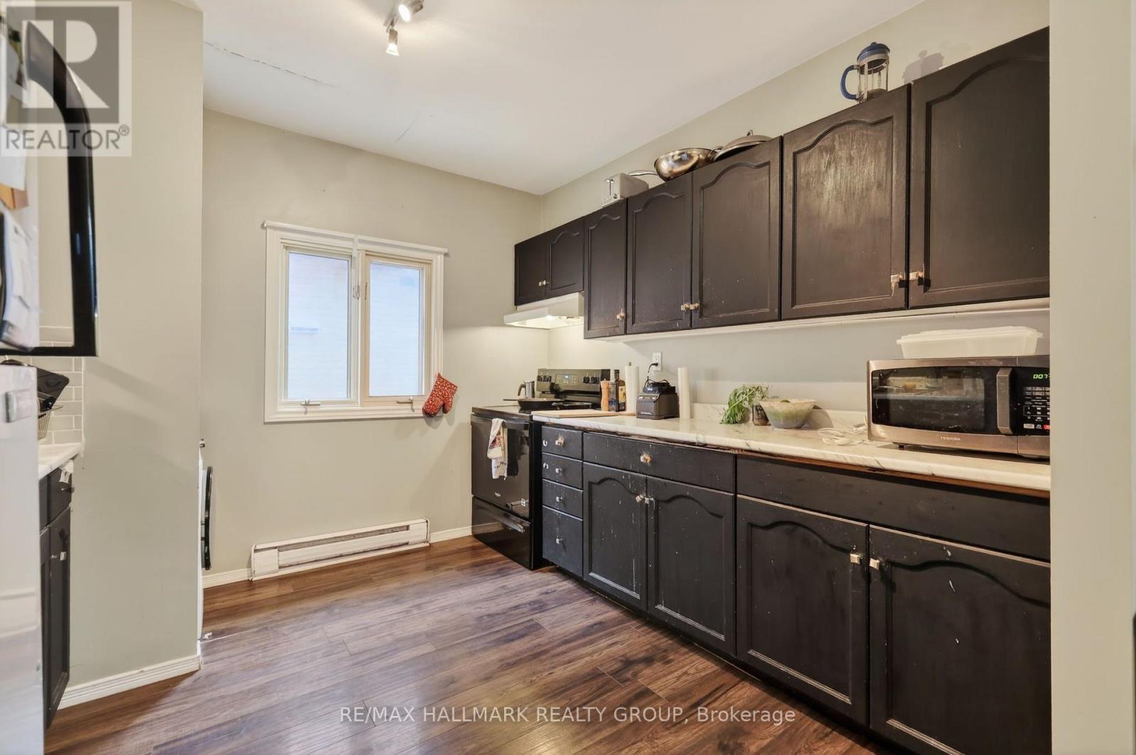 2 - 50 Aylmer Avenue Property Photo 12