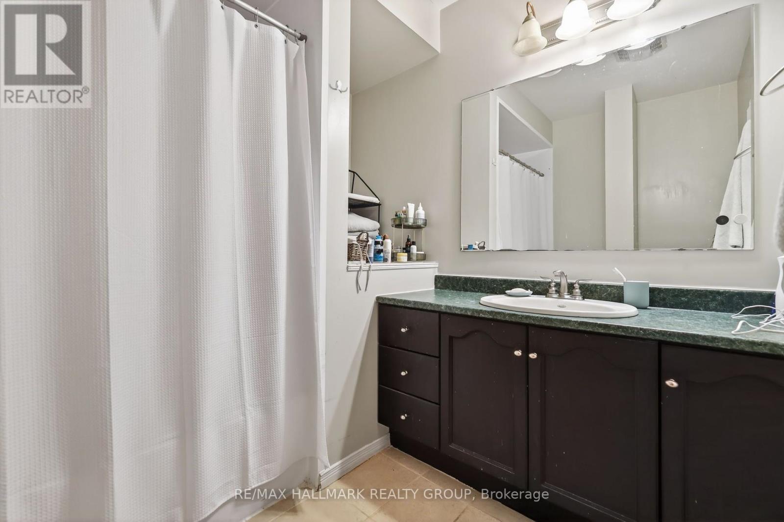 2 - 50 Aylmer Avenue Property Photo 16