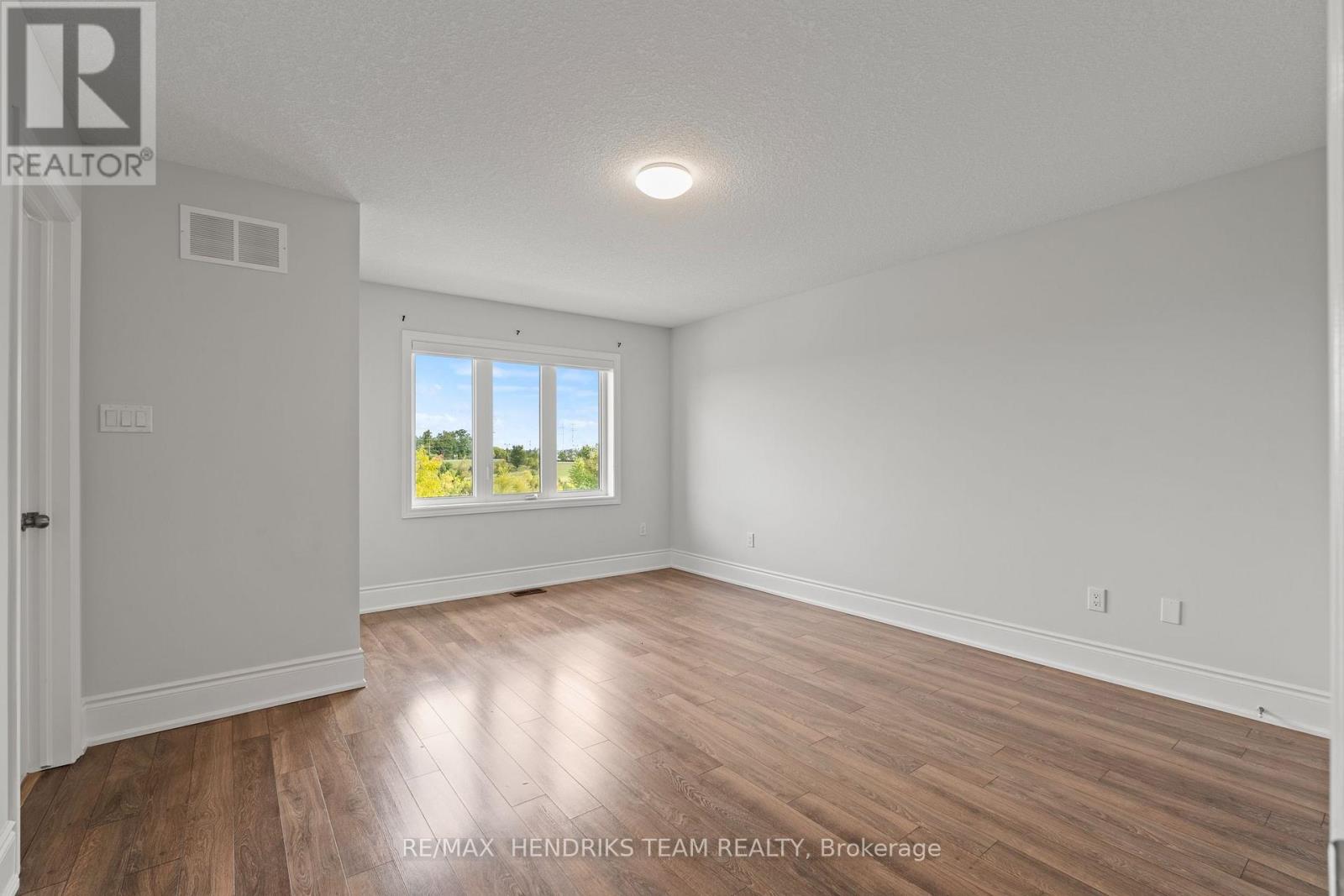 35 Sunset Way Property Photo 16