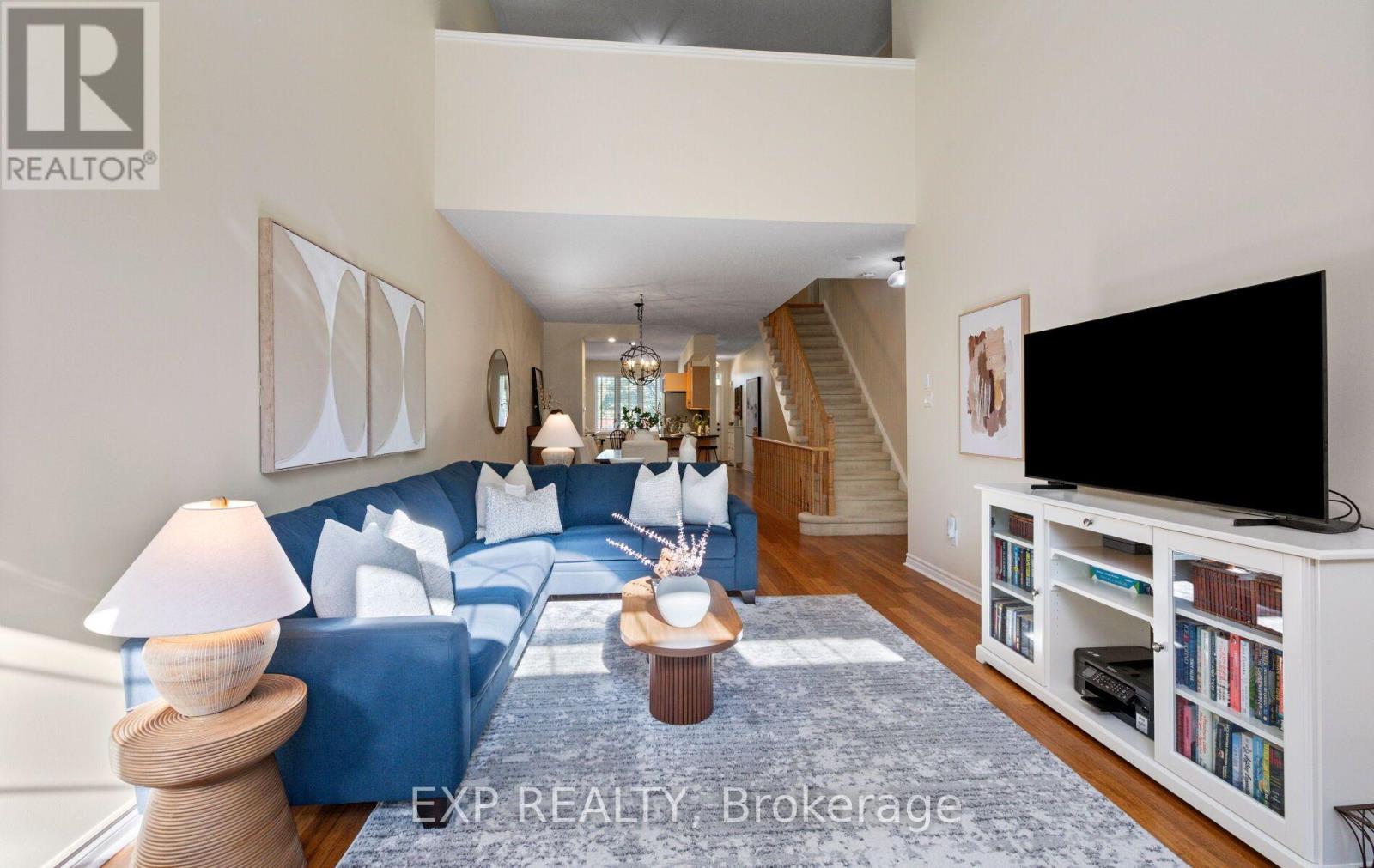27 - 110 Napier Street W Property Photo 7