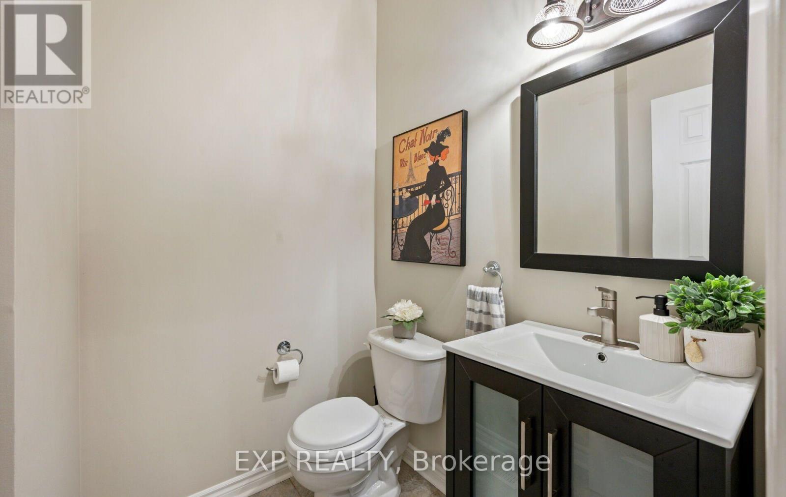 27 - 110 Napier Street W Property Photo 19