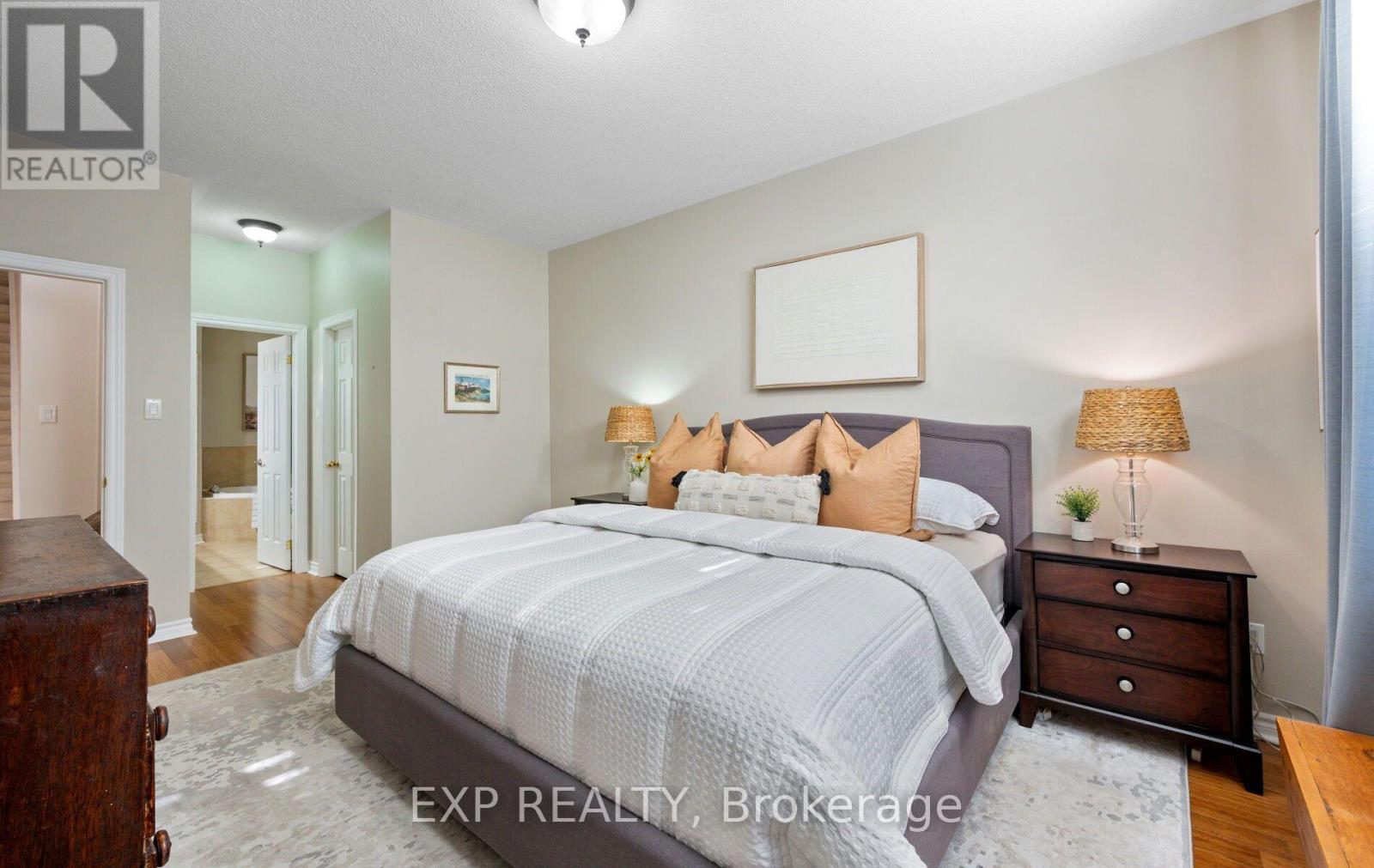 27 - 110 Napier Street W Property Photo 21