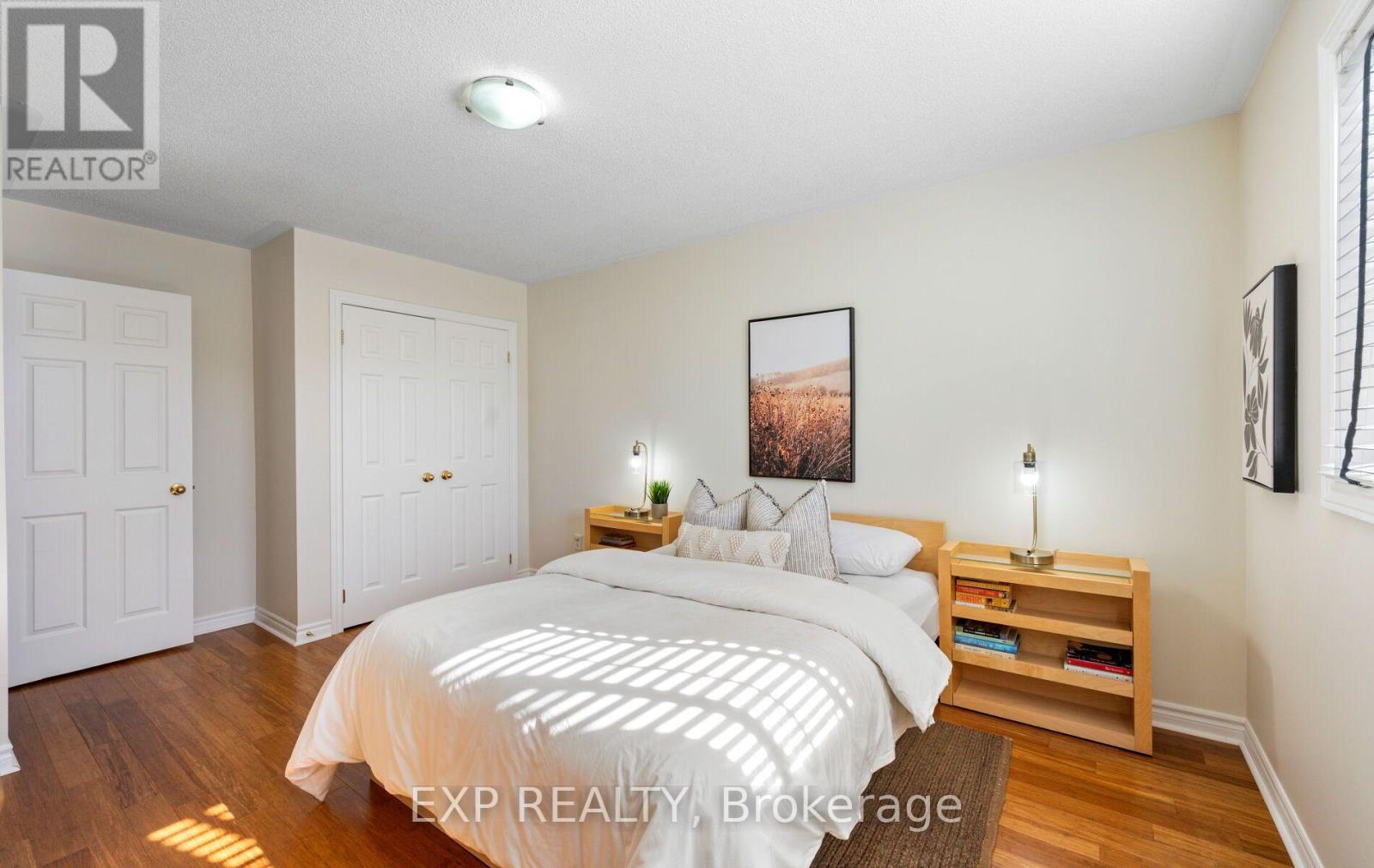 27 - 110 Napier Street W Property Photo 30