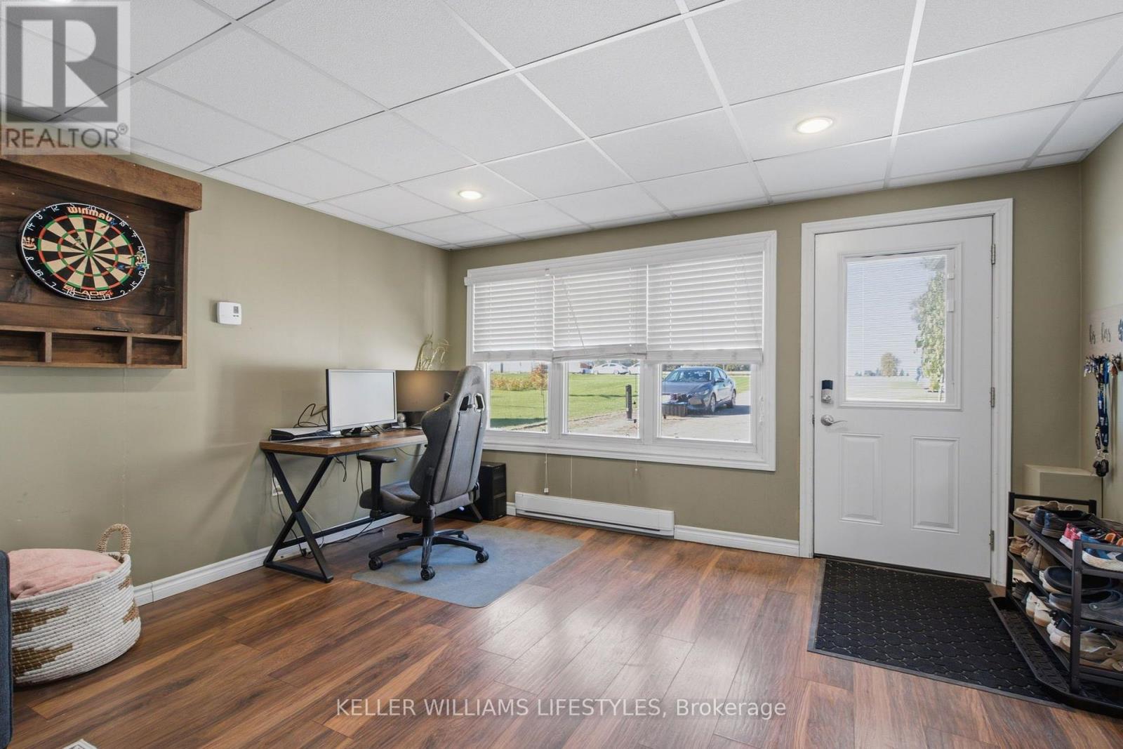 7512 Fairview Road Property Photo 17