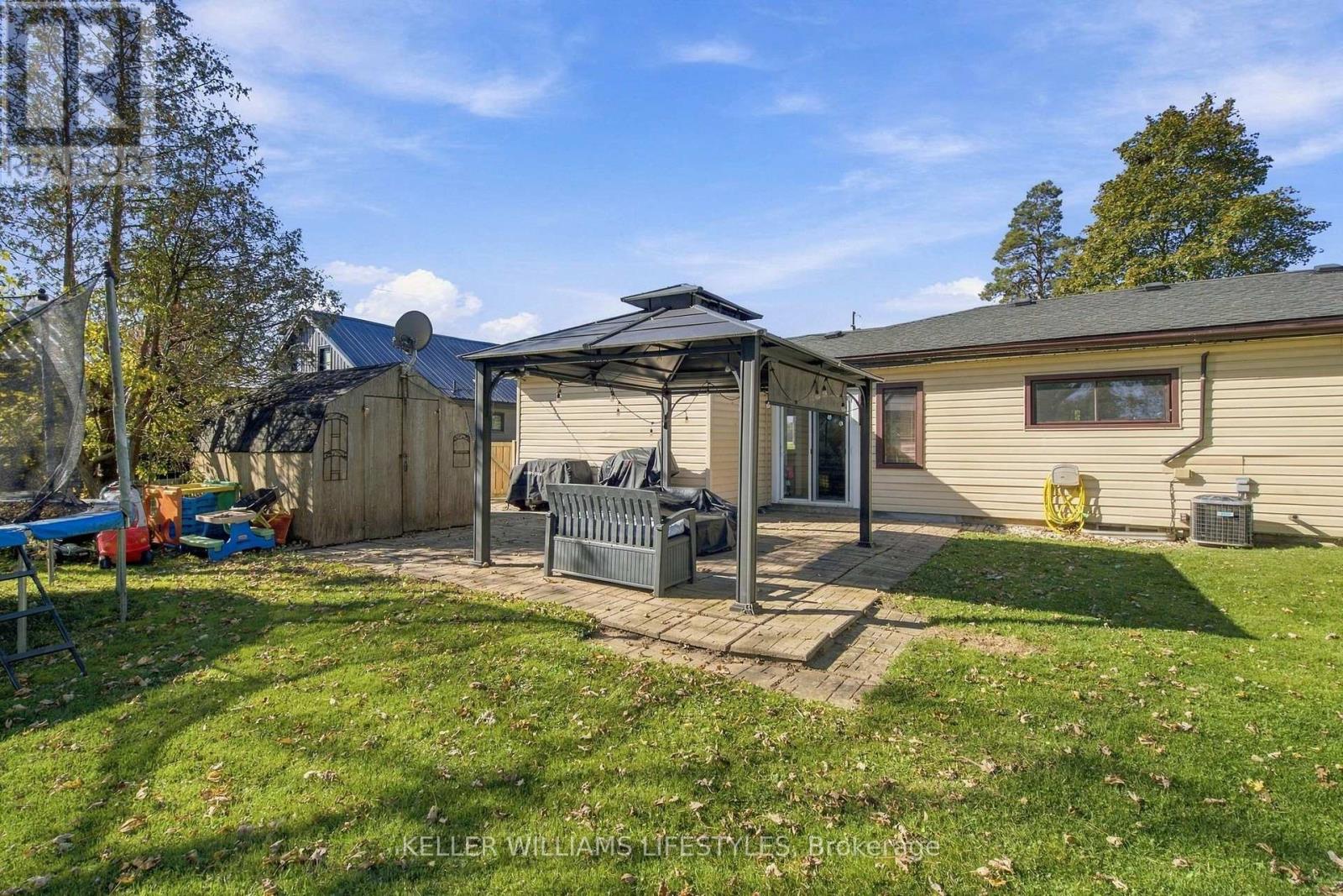 7512 Fairview Road Property Photo 30