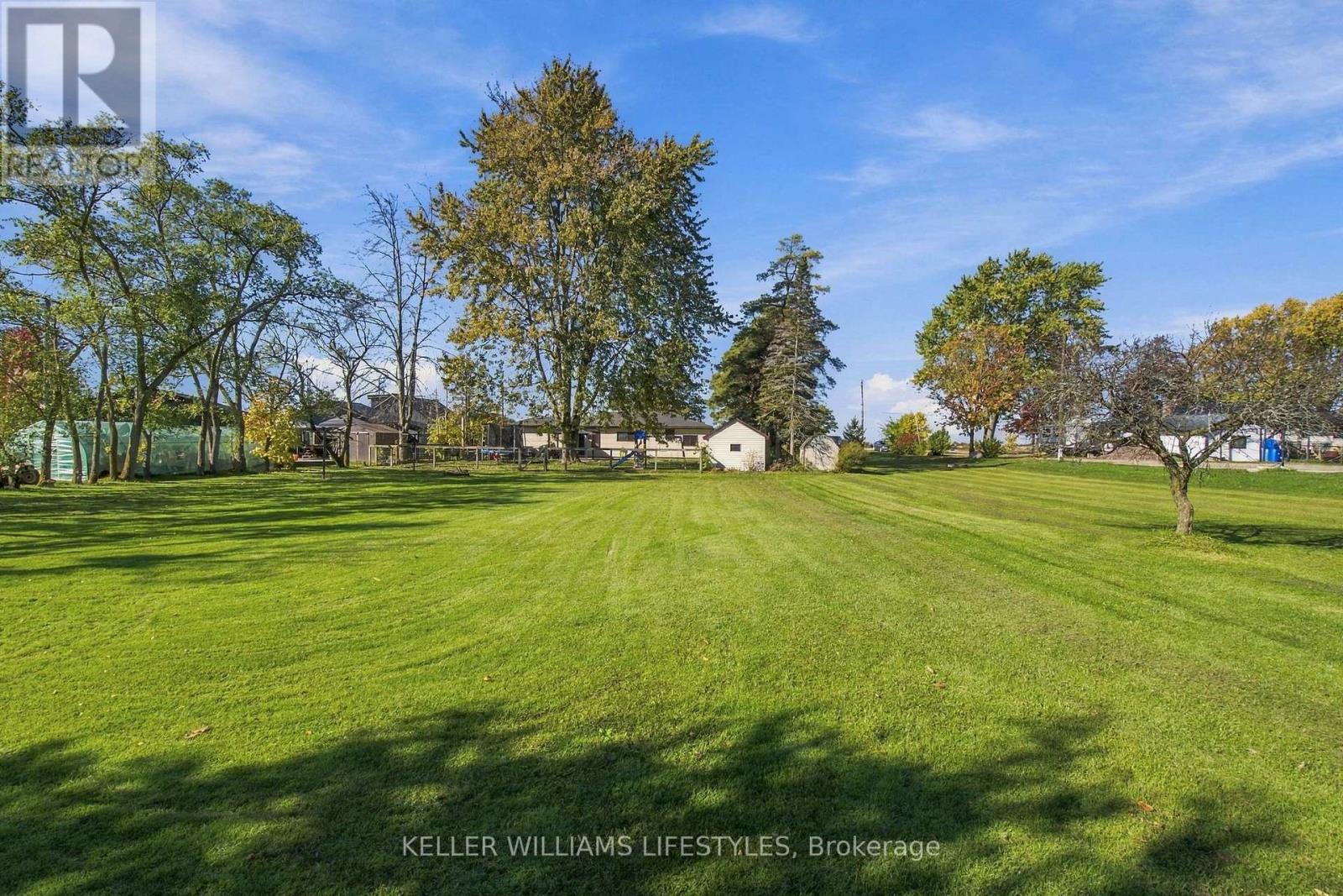 7512 Fairview Road Property Photo 37