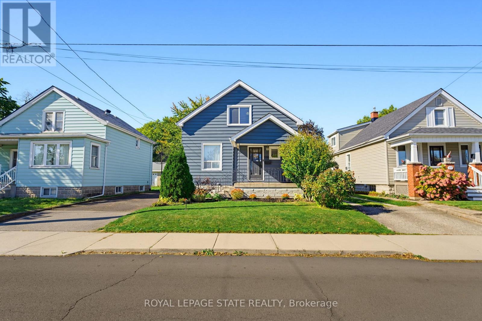 206 Craigroyston Road Property Photo 2