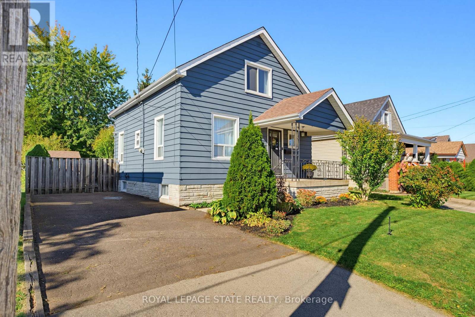 206 Craigroyston Road Property Photo 3