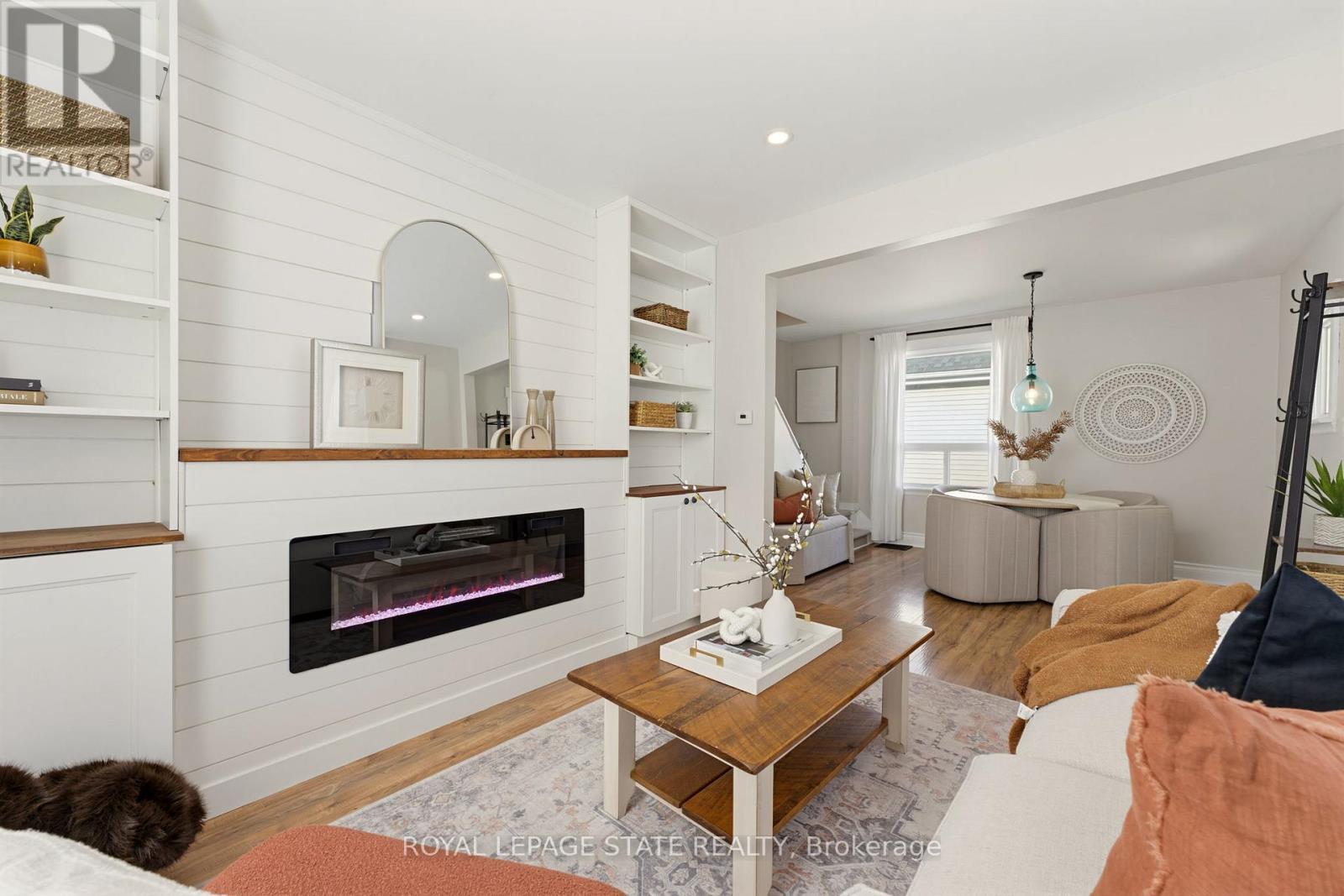 206 Craigroyston Road Property Photo 9