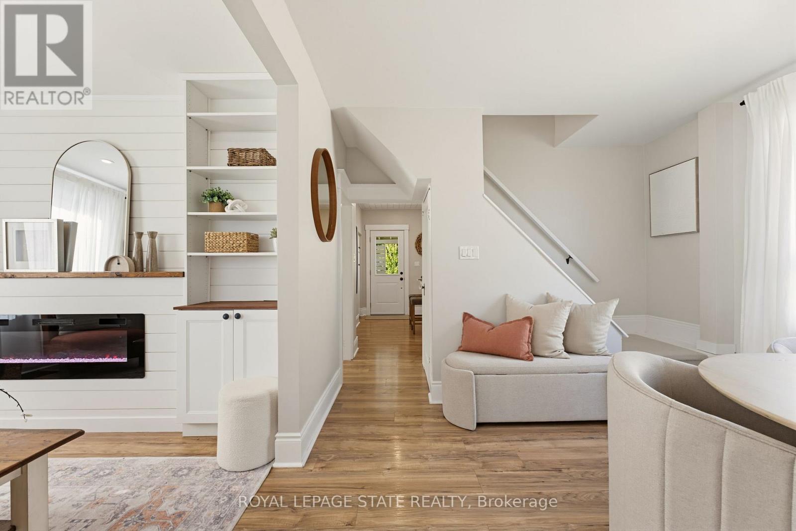 206 Craigroyston Road Property Photo 11