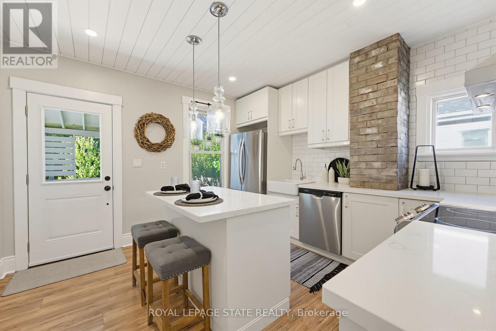 206 Craigroyston Road Property Photo 12