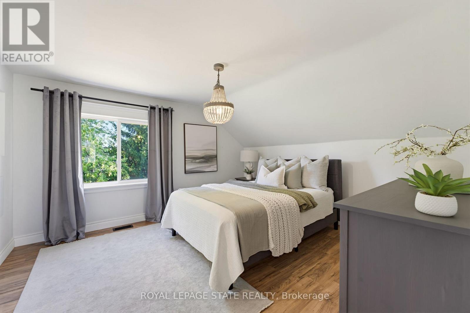 206 Craigroyston Road Property Photo 20