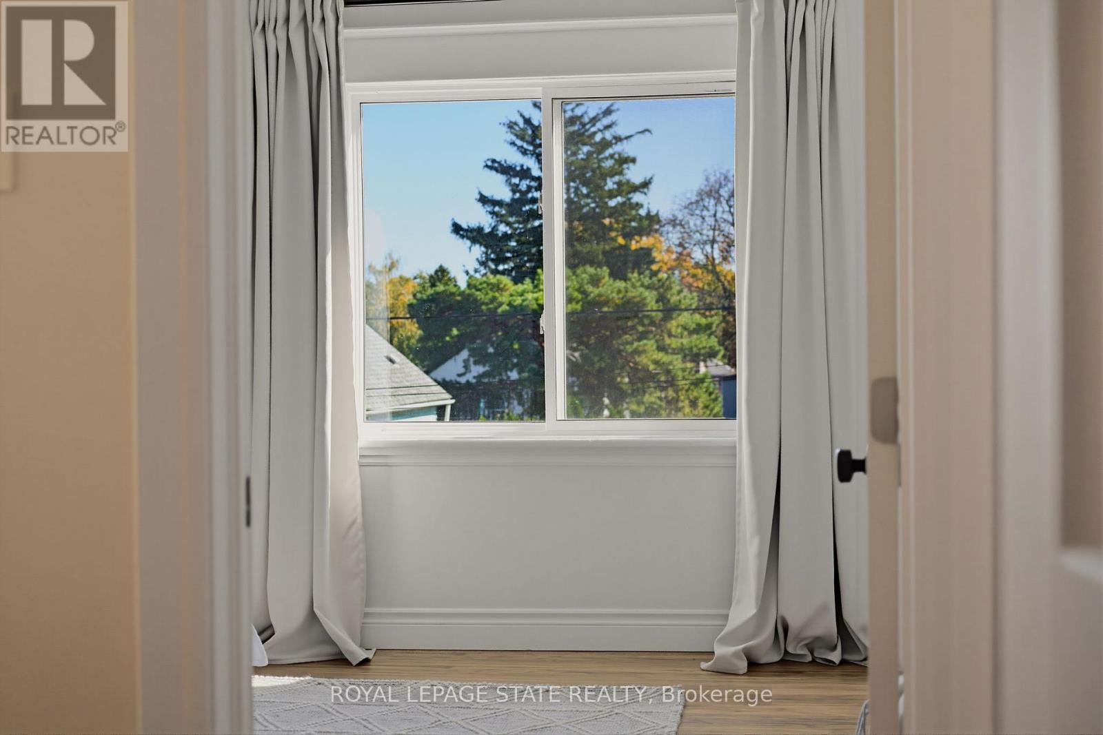 206 Craigroyston Road Property Photo 28