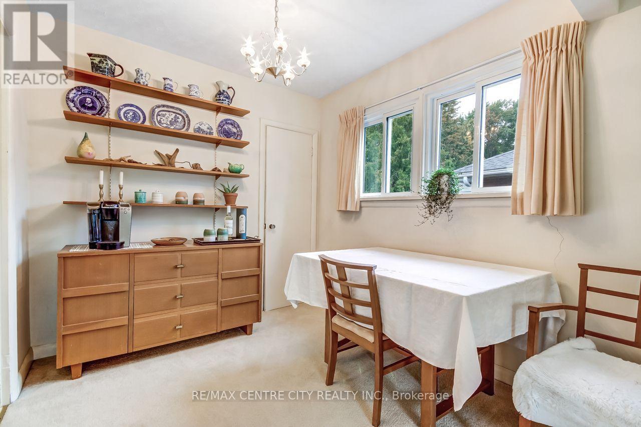 19 Rapelje Street Property Photo 6
