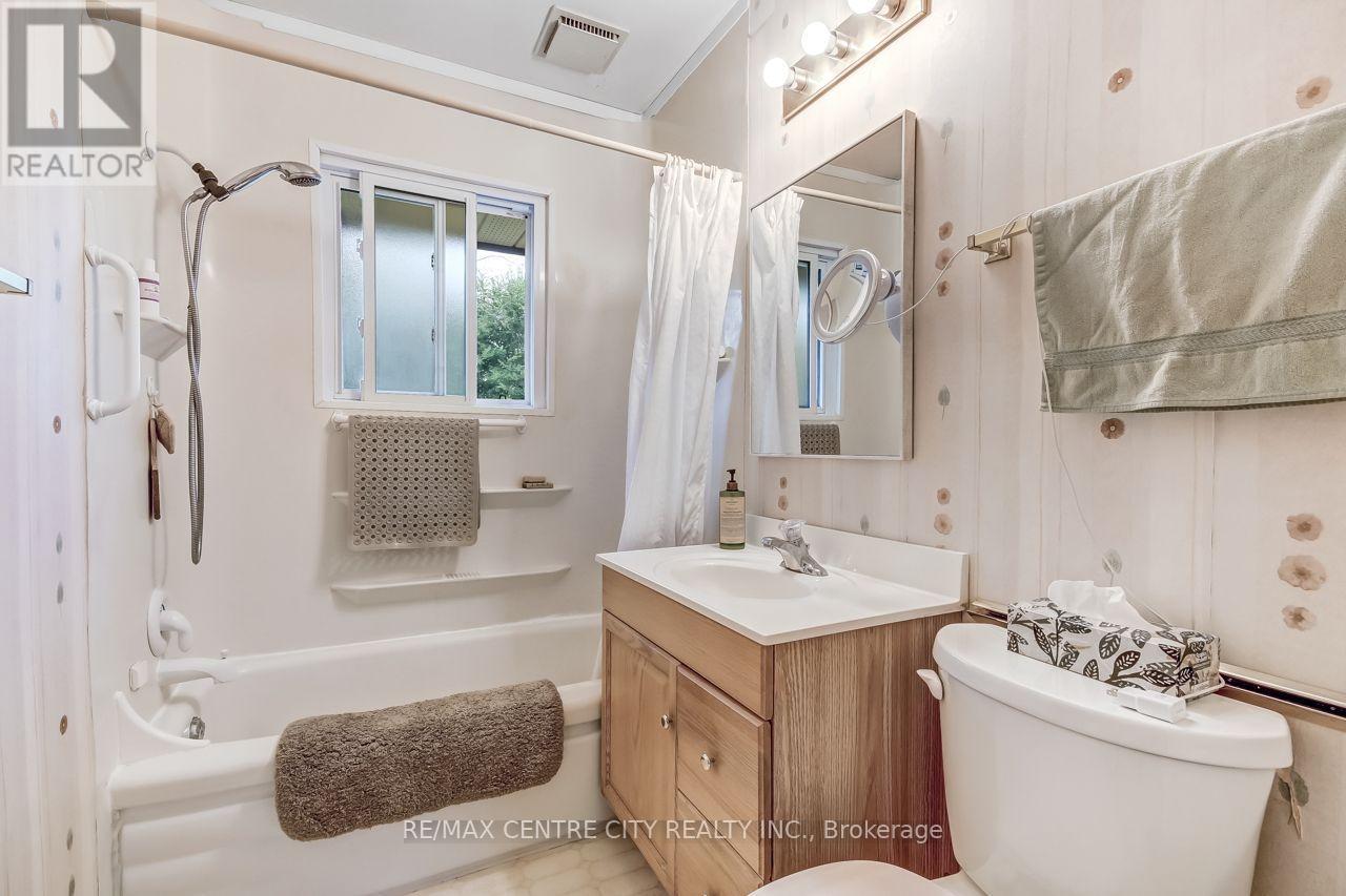 19 Rapelje Street Property Photo 10