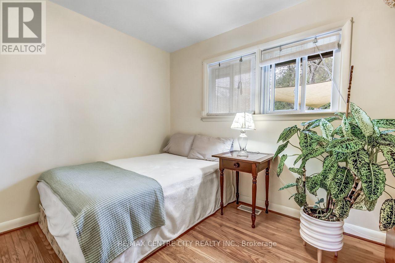 19 Rapelje Street Property Photo 12