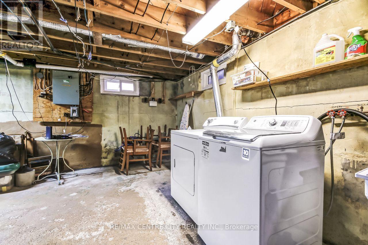 19 Rapelje Street Property Photo 14